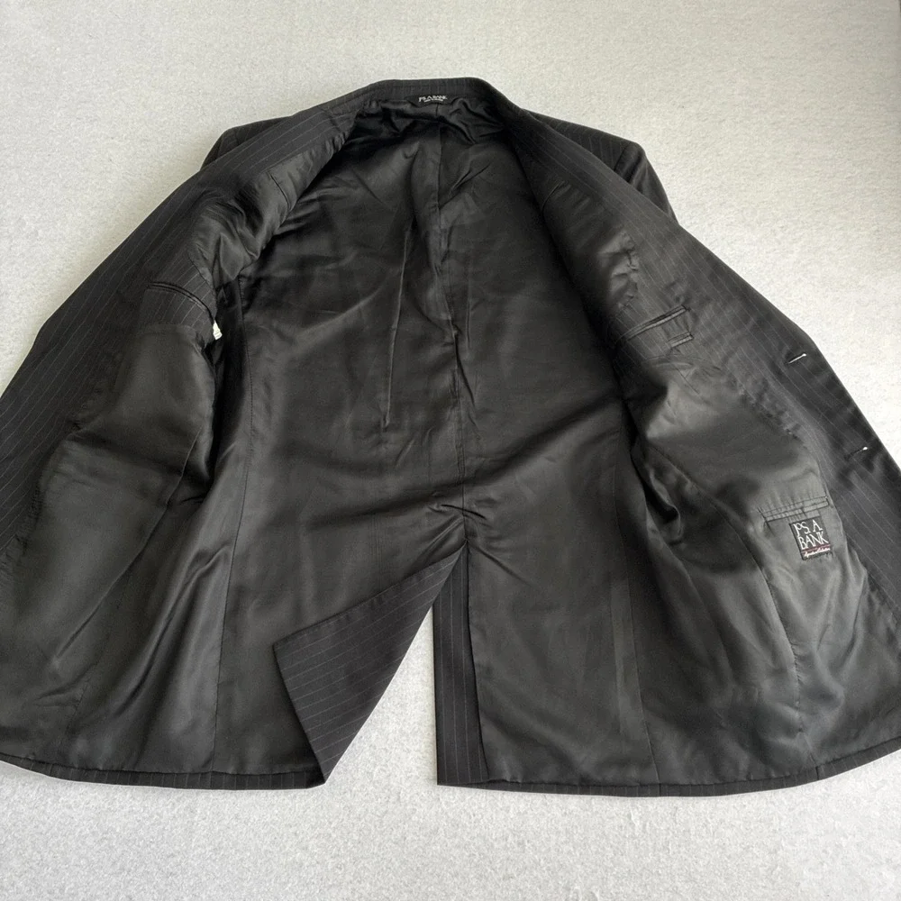 Jos. A Bank Men's Black Pinstripe Wool Blazer 43L Sport Coat Suit Jacket